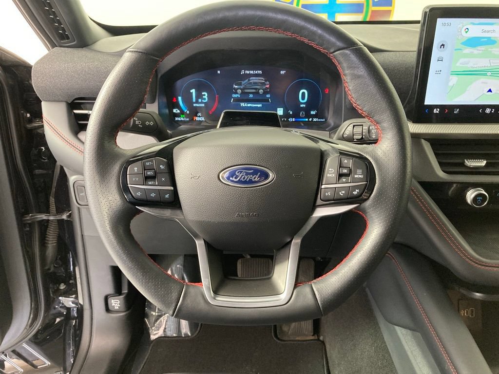 Used 2025 Ford Explorer ST-Line w/ ST-Line Street Pack AWD/4WD image 11