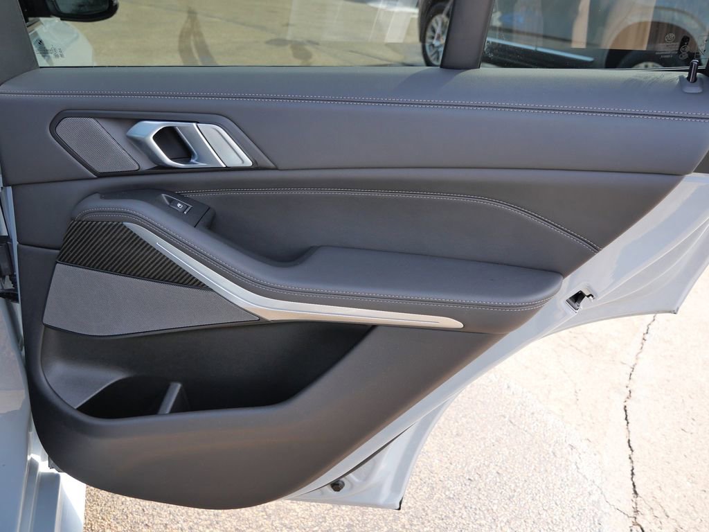 Used 2026 BMW X5 M60i AWD/4WD image 19