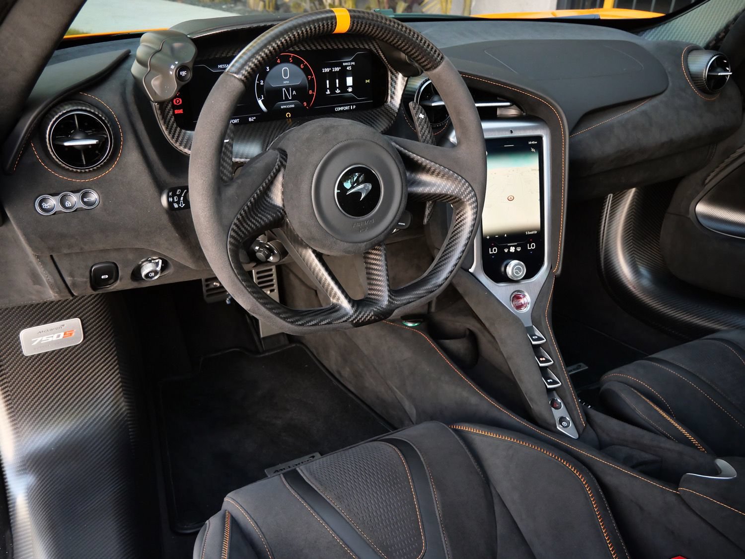 Used 2024 McLaren 750S RWD image 8