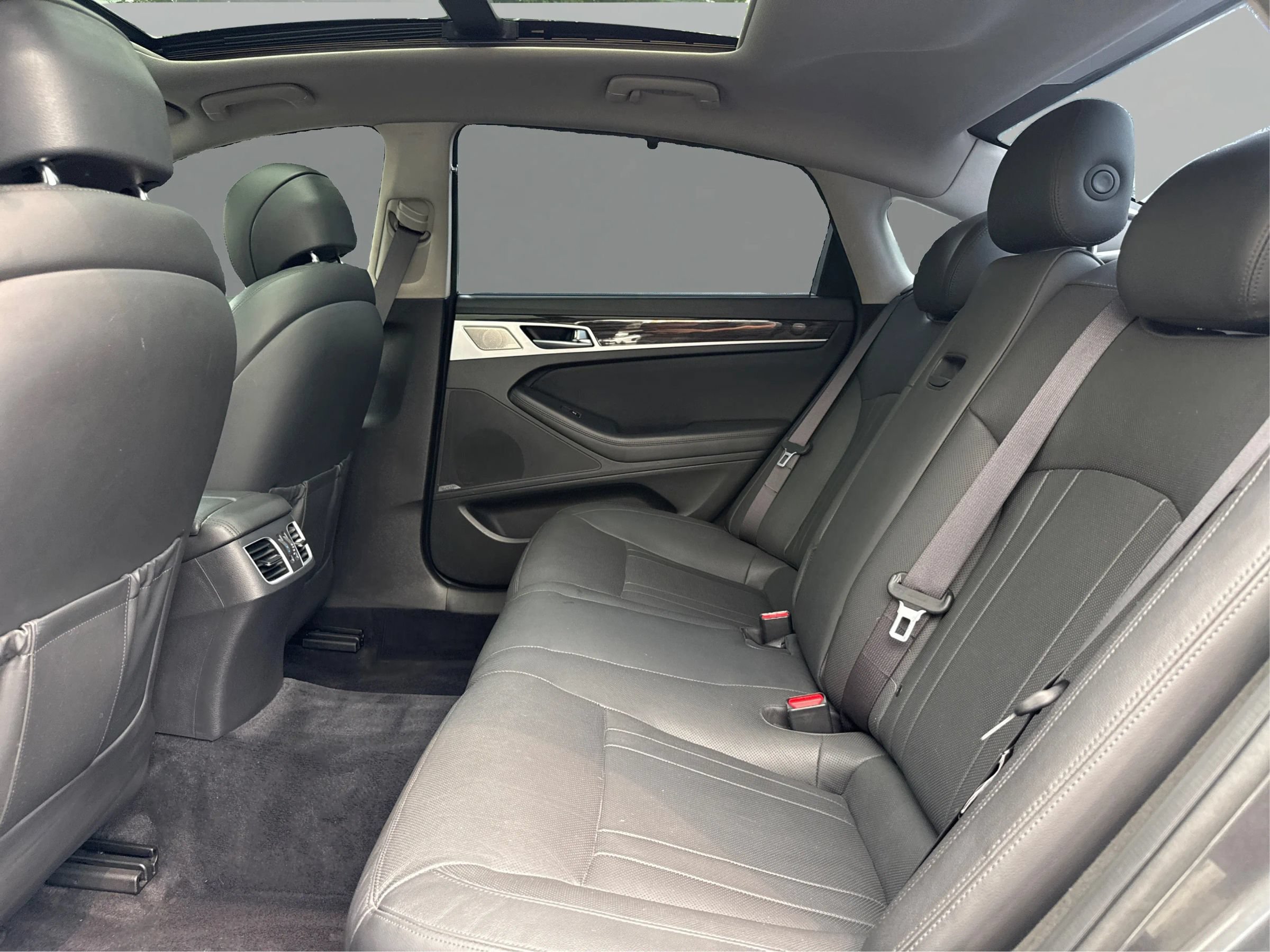 Used 2018 Genesis G80 3.8 w/ Option Group 02 AWD/4WD image 10