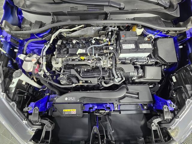 Used 2025 Toyota Corolla Cross LE FWD image 13