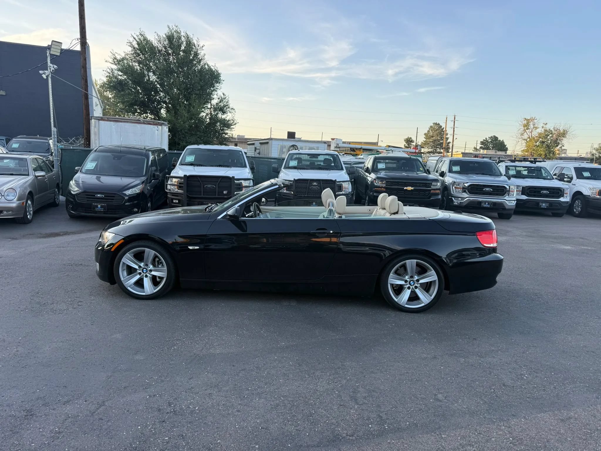 Used 2008 BMW 335i Convertible RWD image 3
