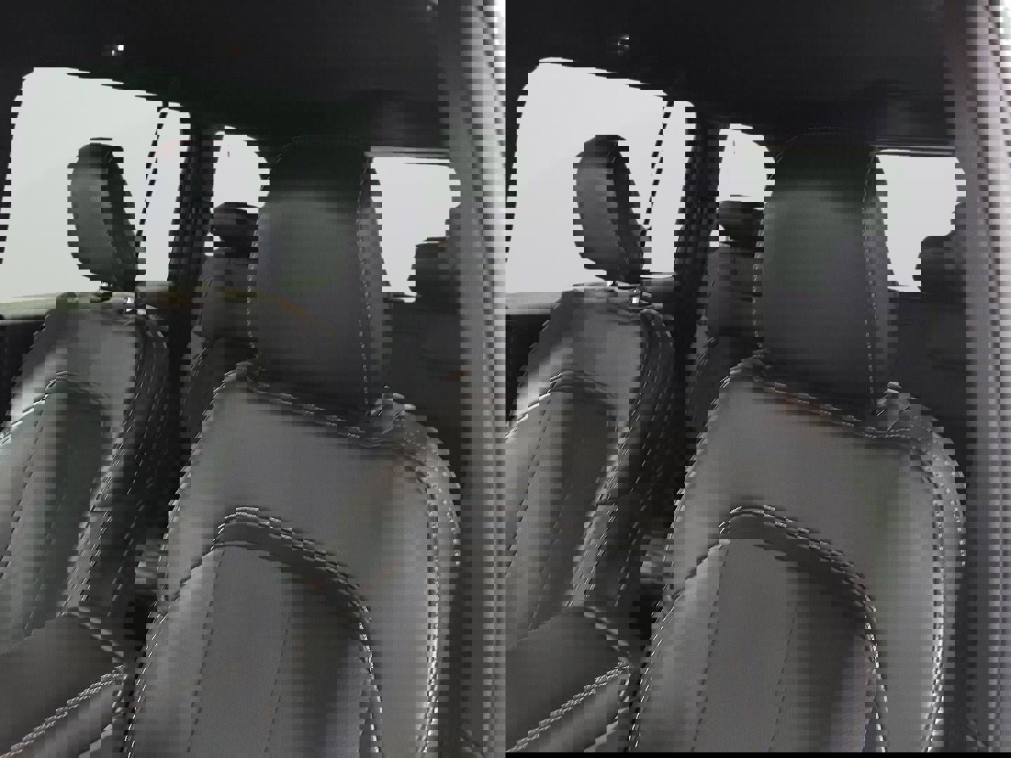 Used 2024 Jeep Grand Cherokee Altitude image 19