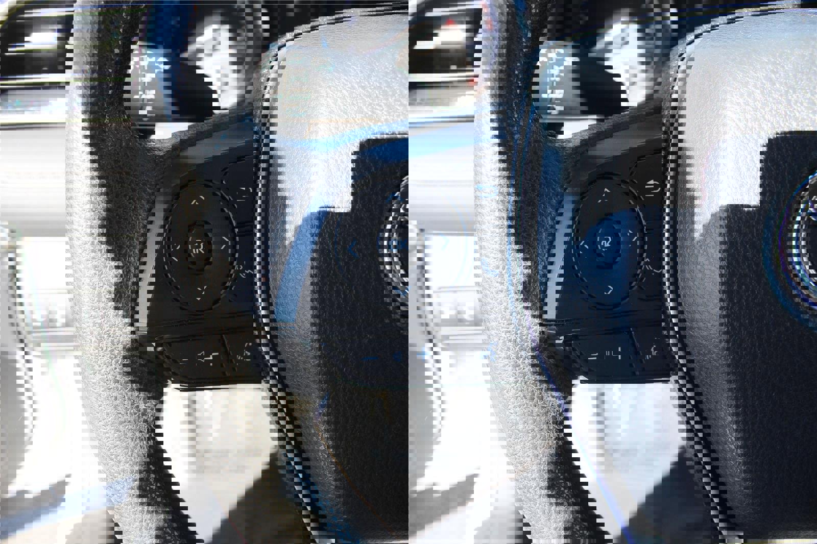 Used 2020 Toyota Camry LE image 22