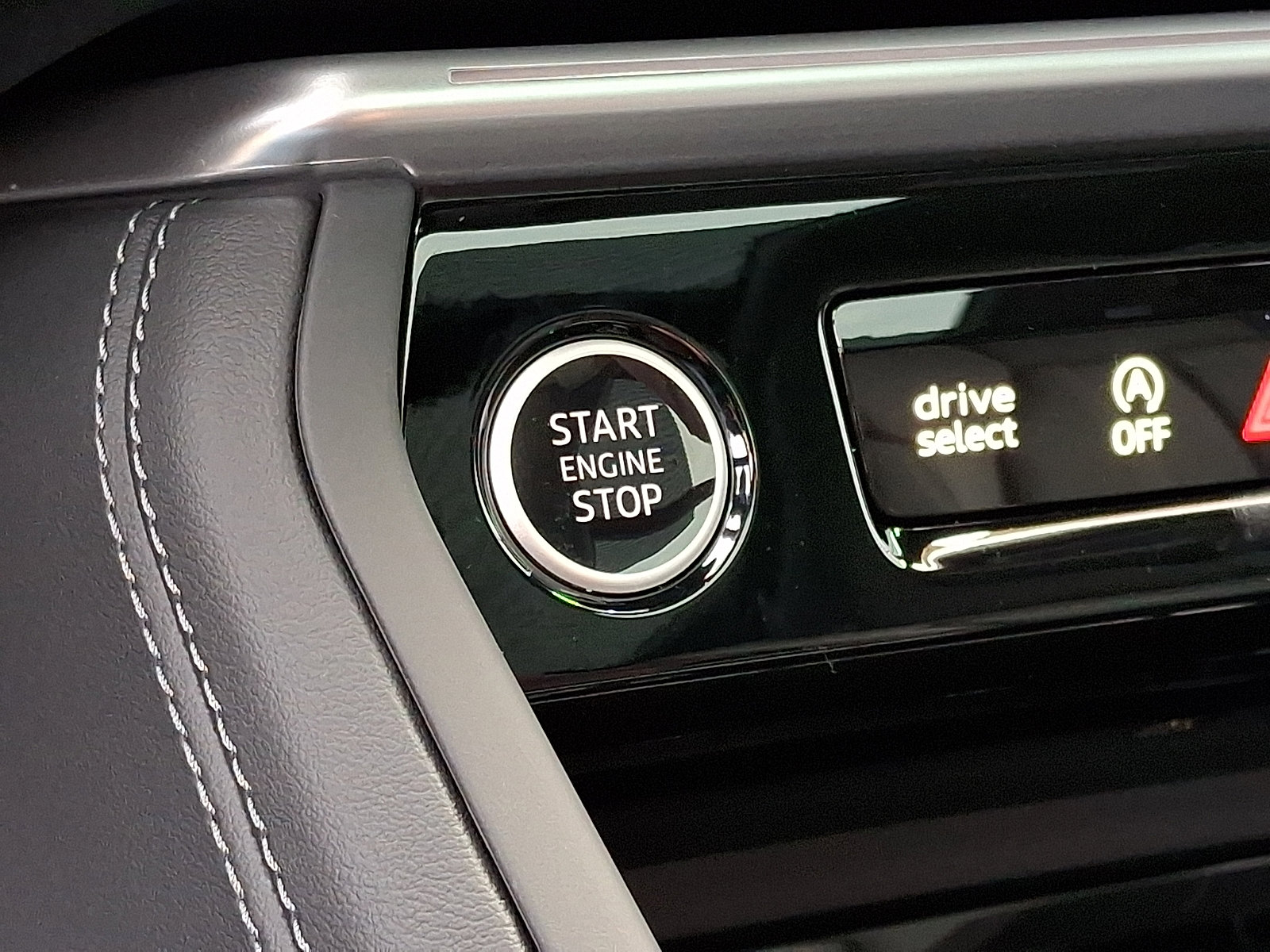 New 2025 Audi Q5 Premium Plus image 16