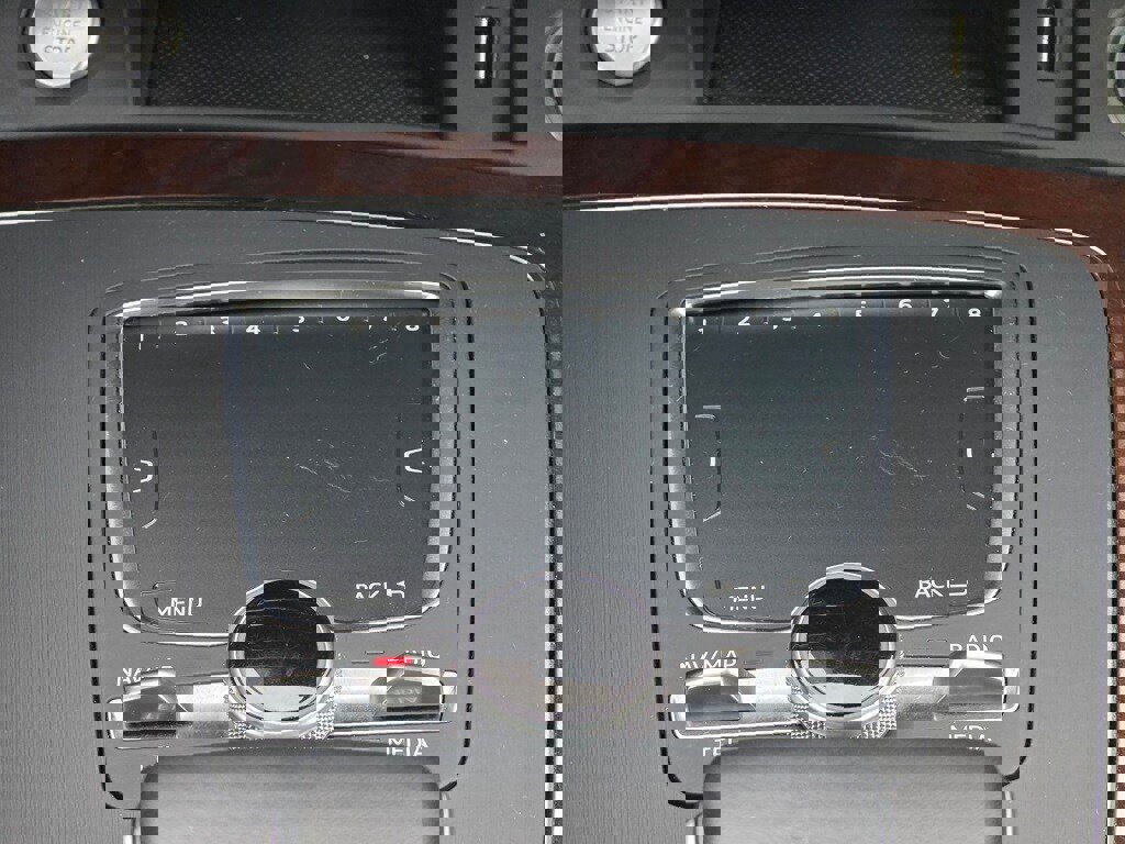 Used 2018 Audi Q5 2.0T Premium Plus w/ Premium Plus Package image 16