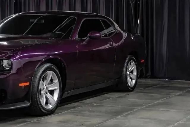 Used 2020 Dodge Challenger SXT image 6
