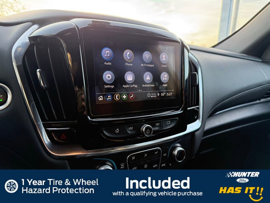 Used 2023 Chevrolet Traverse LT w/ Rear Camera Mirror Package image 10