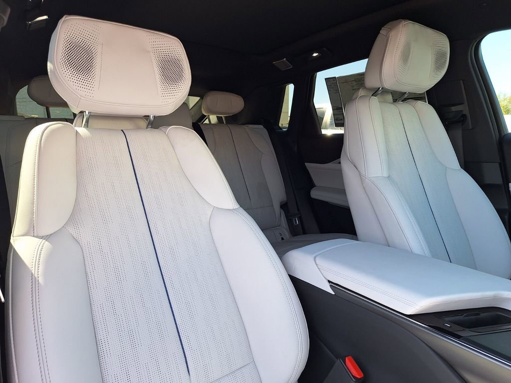 New 2026 Cadillac Lyriq Premium Sport w/ LPO, ONYX Package image 26