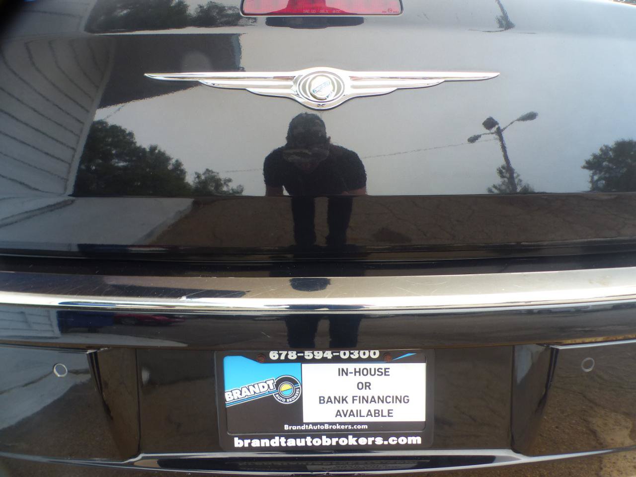 Used 2009 Chrysler 300 C w/ Protection Group II RWD image 8