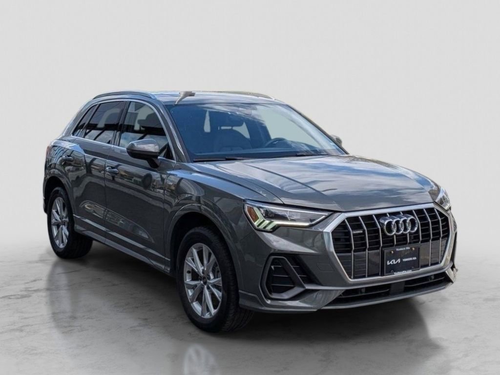 Used 2025 Audi Q3 2.0T Premium AWD/4WD image 4