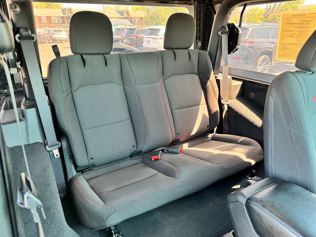 Used 2023 Jeep Wrangler Rubicon AWD/4WD image 14