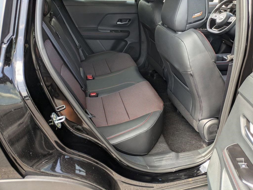 New 2025 Nissan Kicks SR w/ SR Premium Package AWD/4WD image 40