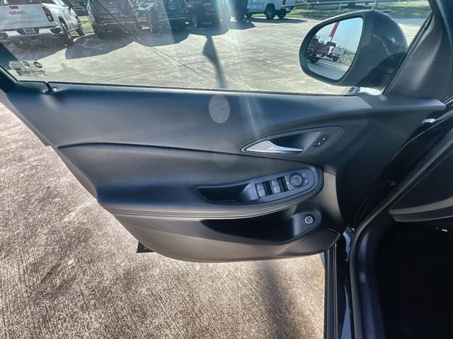 Used 2025 Buick Encore GX Preferred w/ Comfort Package FWD image 21