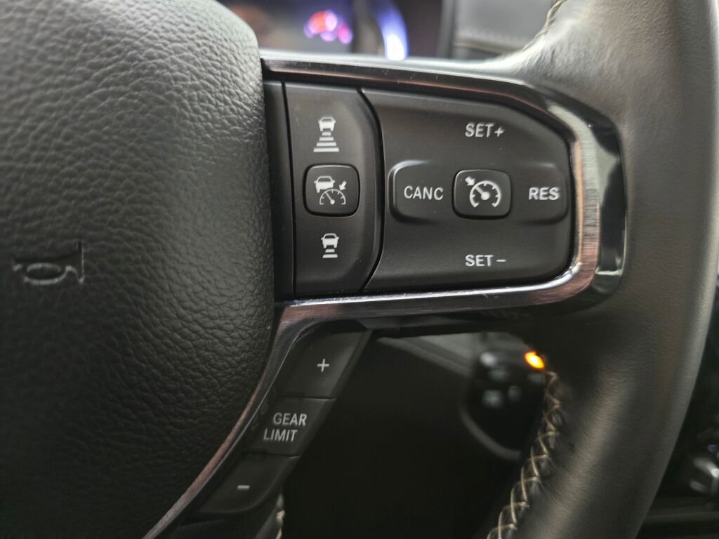 Used 2024 RAM 2500 Limited image 27