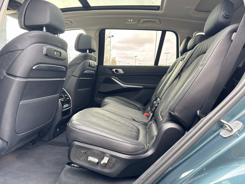 Used 2023 BMW X7 xDrive40i w/ Premium Package image 15