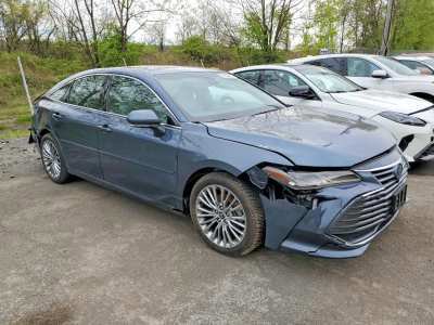 Used 2022 Toyota Avalon Limited w/ Advanced Safety Package FWD image 1
