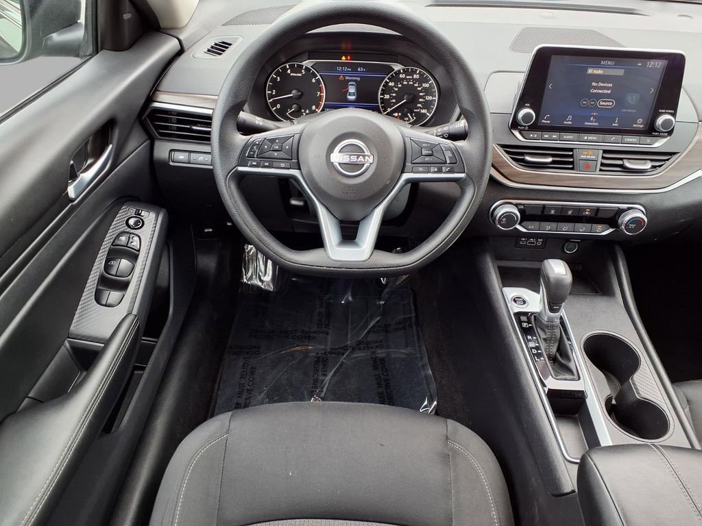 Certified 2025 Nissan Altima 2.5 SV image 4