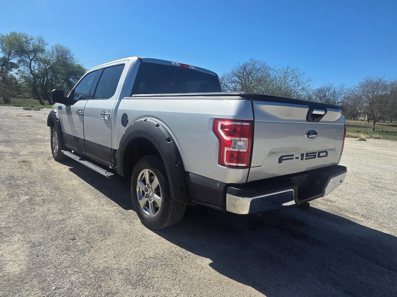 Used 2018 Ford F150 XLT w/ Equipment Group 302A Luxury image 4