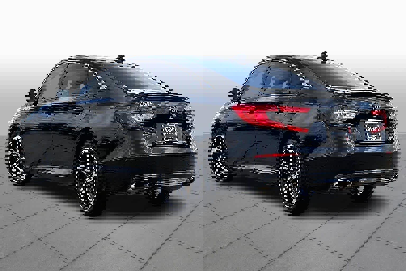 Used 2022 Honda Accord Sport image 9