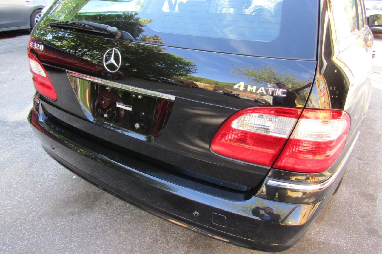 Used 2004 Mercedes-Benz E 320 4MATIC Wagon image 12