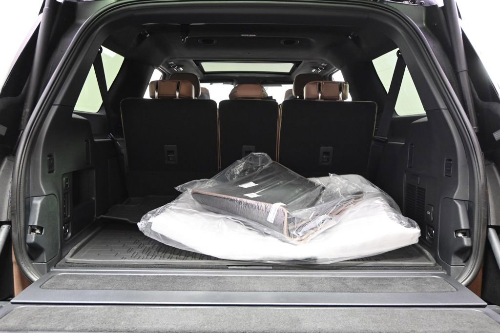 New 2026 Lincoln Navigator L Black Label AWD/4WD image 20
