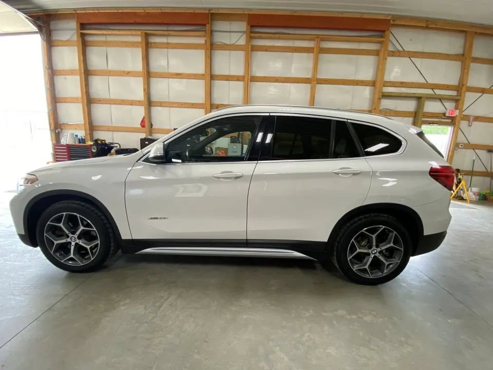 Used 2018 BMW X1 xDrive28i AWD/4WD image 9