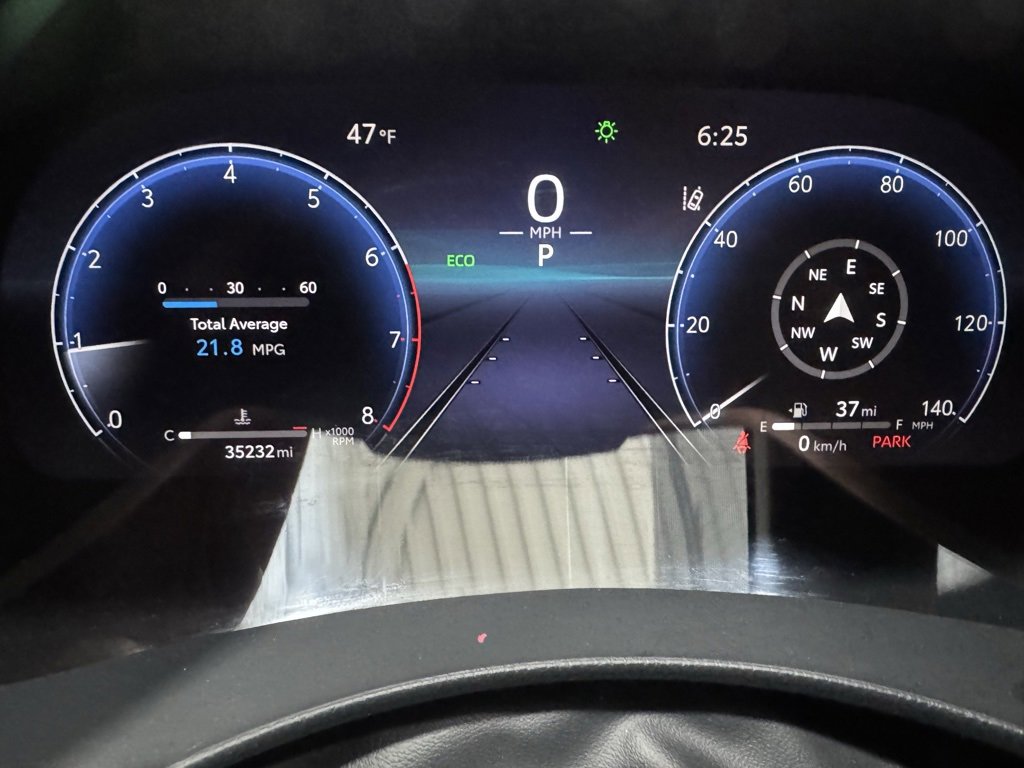 Used 2023 Toyota Highlander L image 14