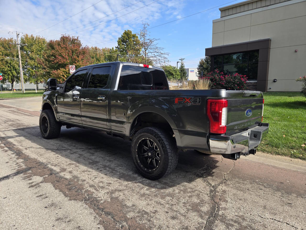 Used 2019 Ford F250 Lariat w/ Lariat Ultimate Package image 8