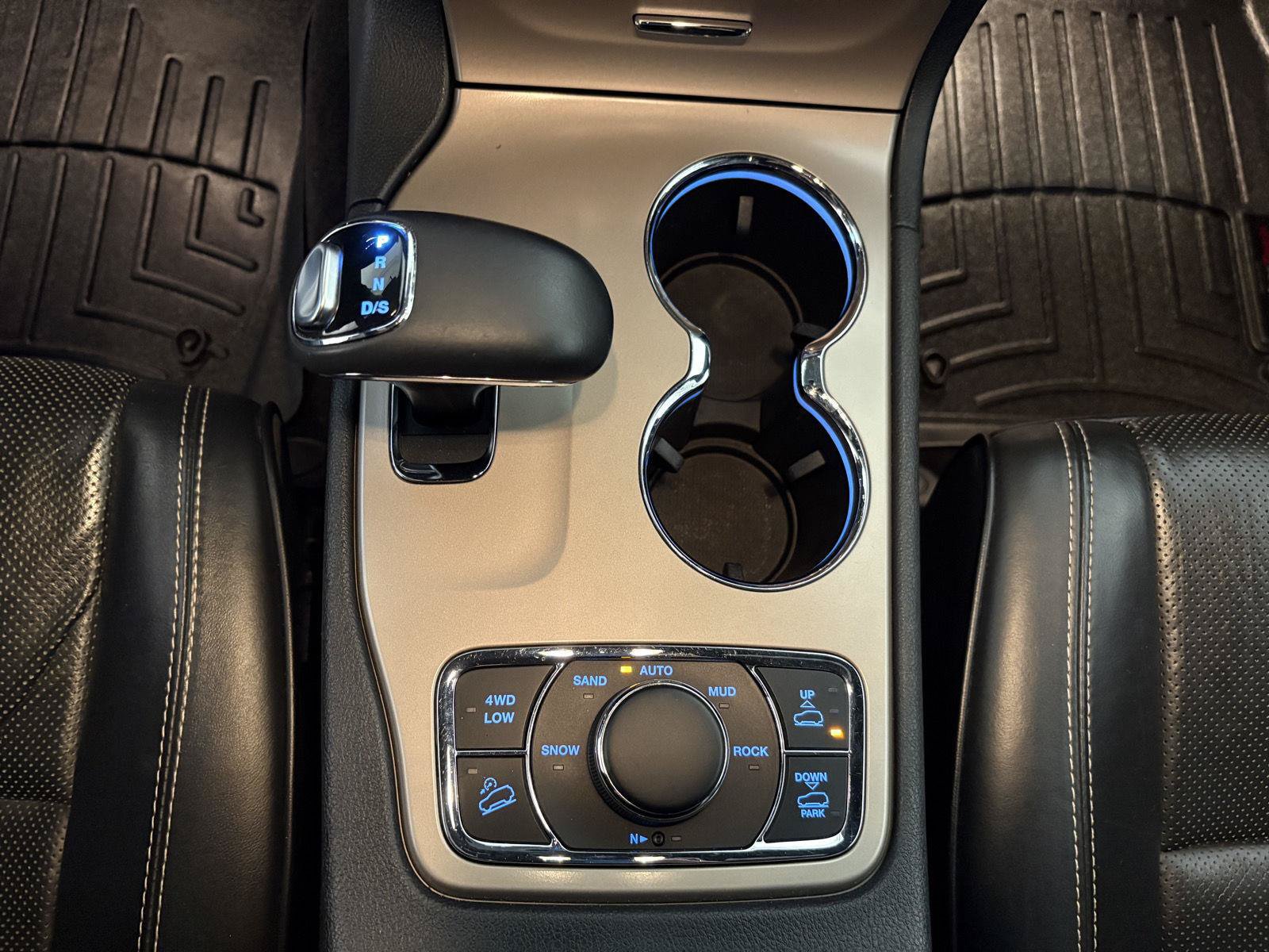 Used 2015 Jeep Grand Cherokee Overland AWD/4WD image 31