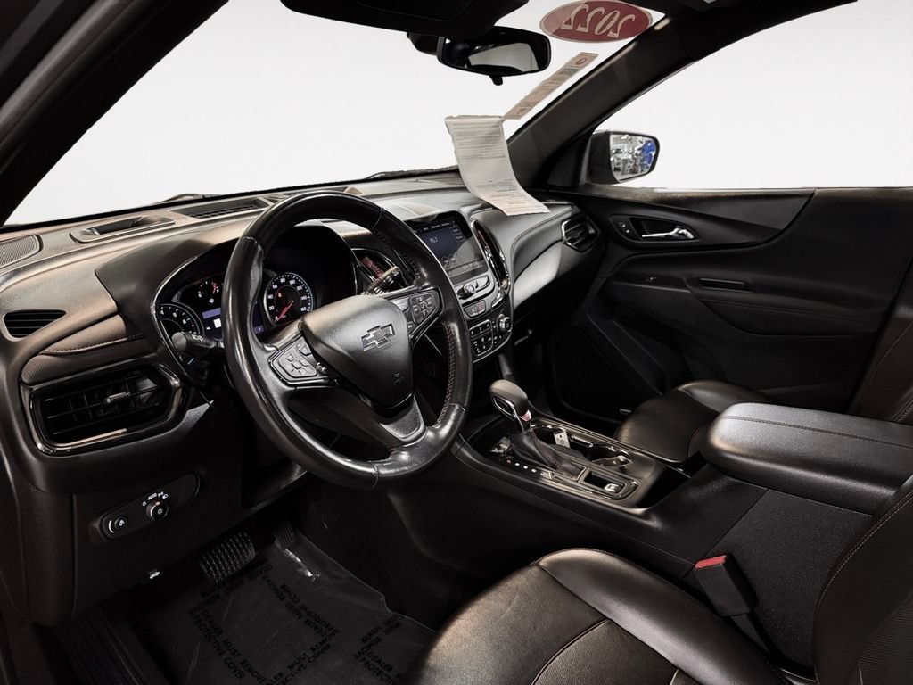Used 2022 Chevrolet Equinox RS w/ RS Leather Package FWD image 10
