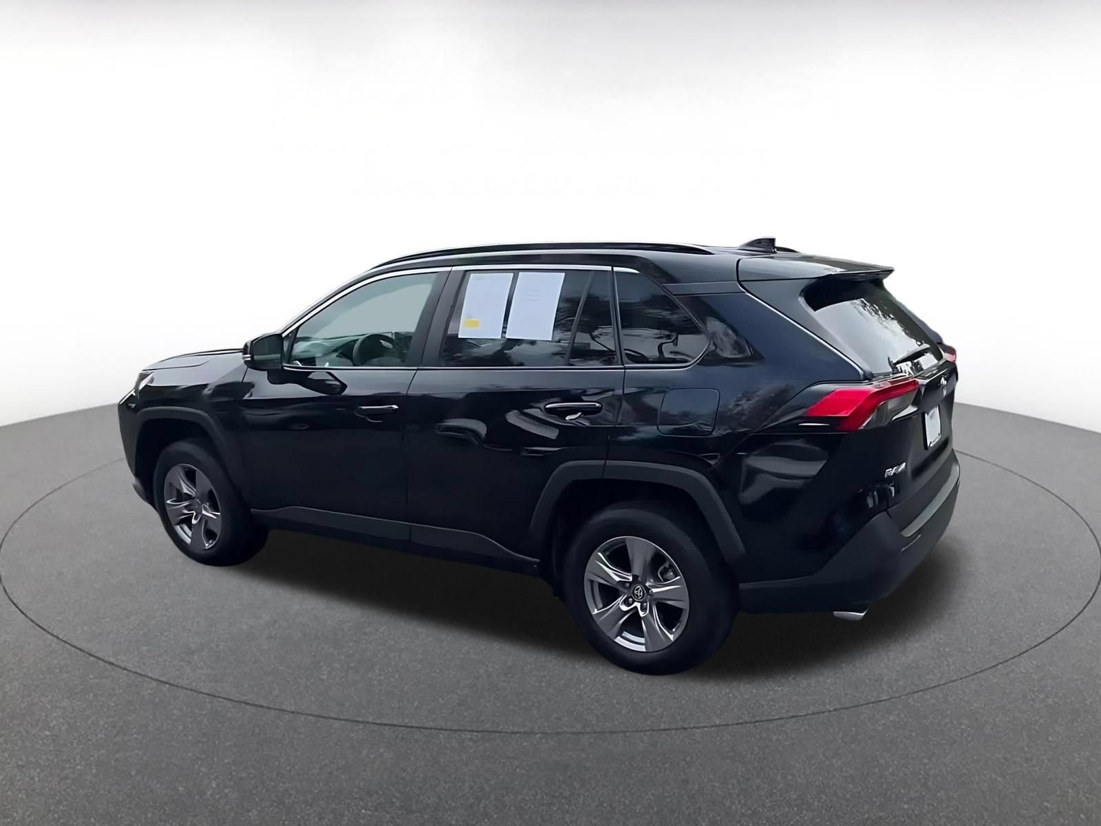Used 2024 Toyota RAV4 XLE w/ Convenience Package AWD/4WD image 9