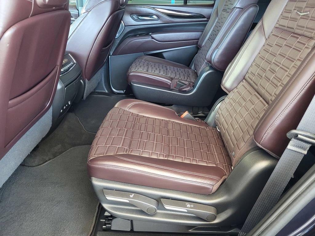 Used 2022 Cadillac Escalade Sport Platinum AWD/4WD image 7