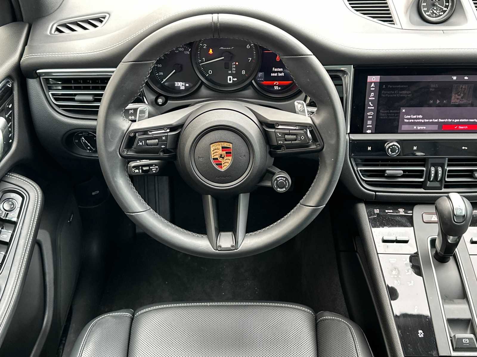 Used 2025 Porsche Macan Turbo image 15