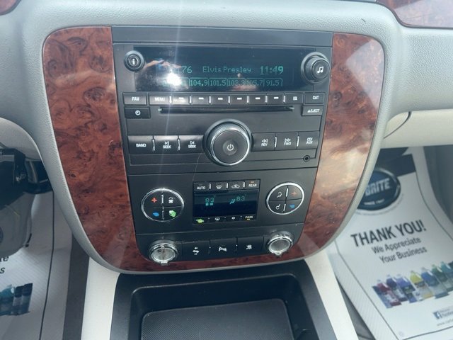 Used 2011 Chevrolet Suburban LT w/ Luxury Package image 19