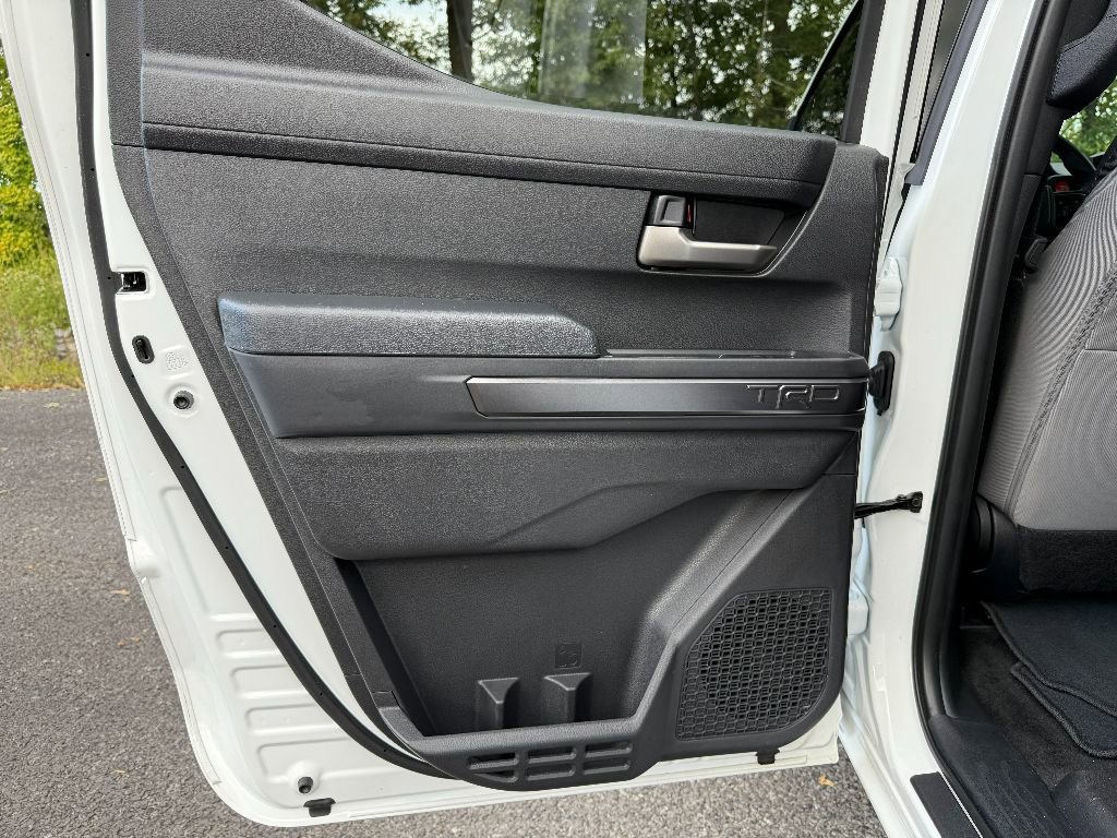 Used 2024 Toyota Tacoma TRD Off-Road image 23