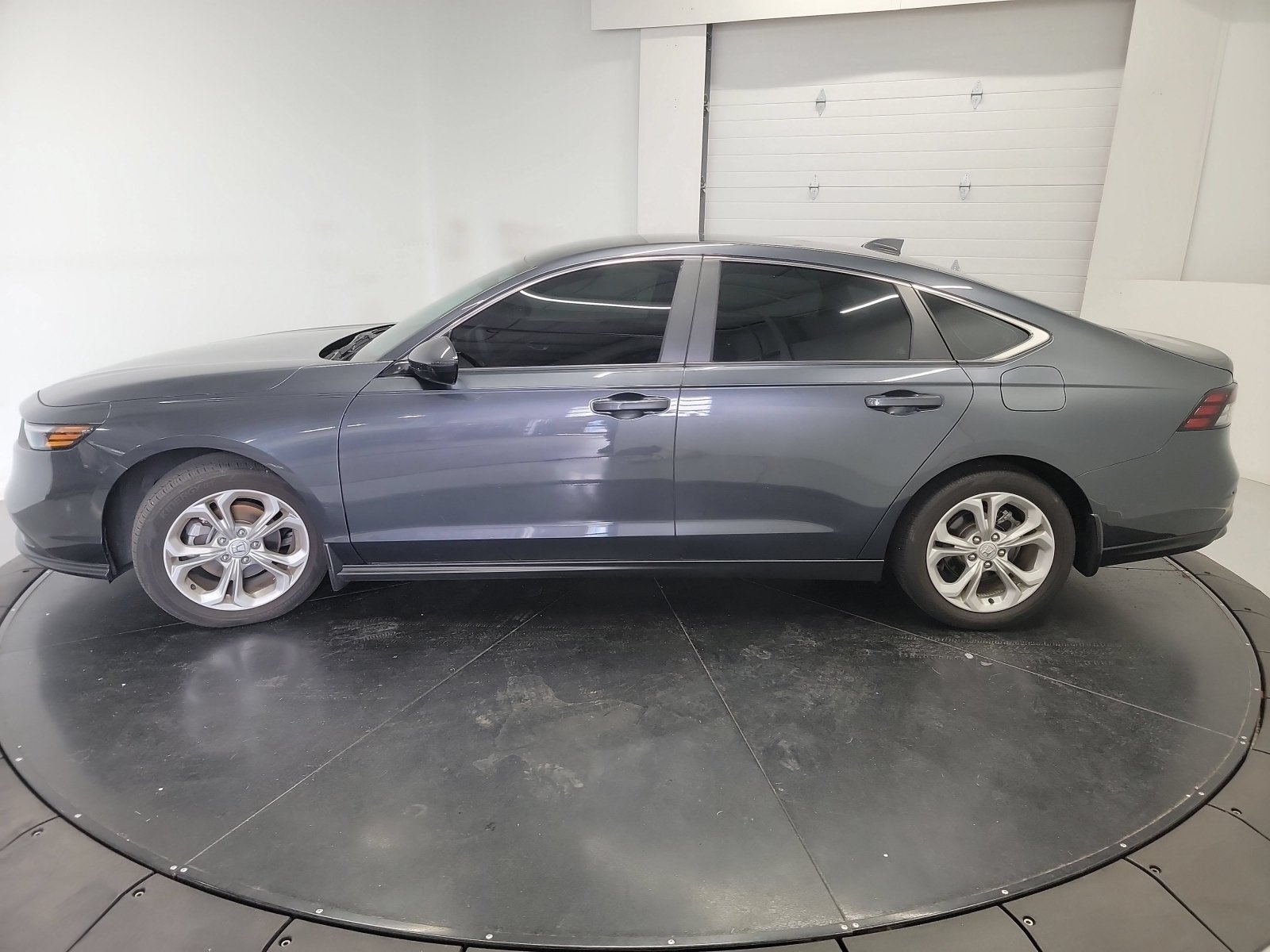 Certified 2023 Honda Accord LX image 5