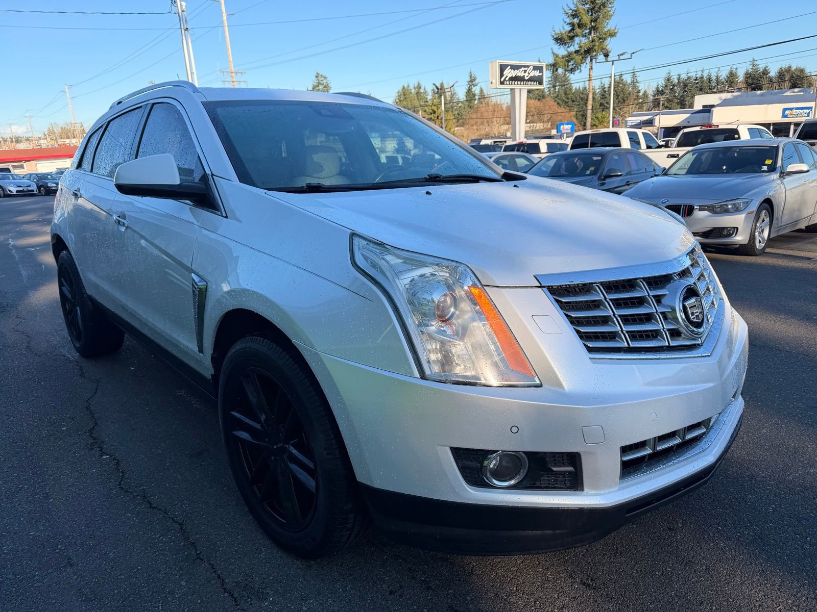 Used 2014 Cadillac SRX Performance w/ Driver Awareness Package image 2