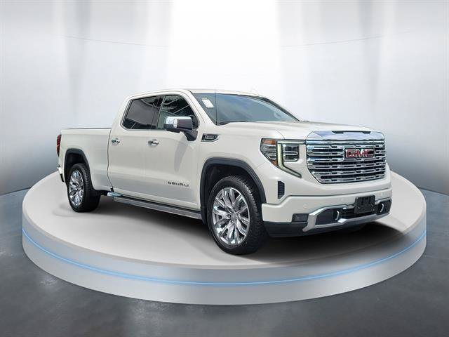 Used 2022 GMC Sierra 1500 Denali w/ Denali Reserve Package AWD/4WD image 2