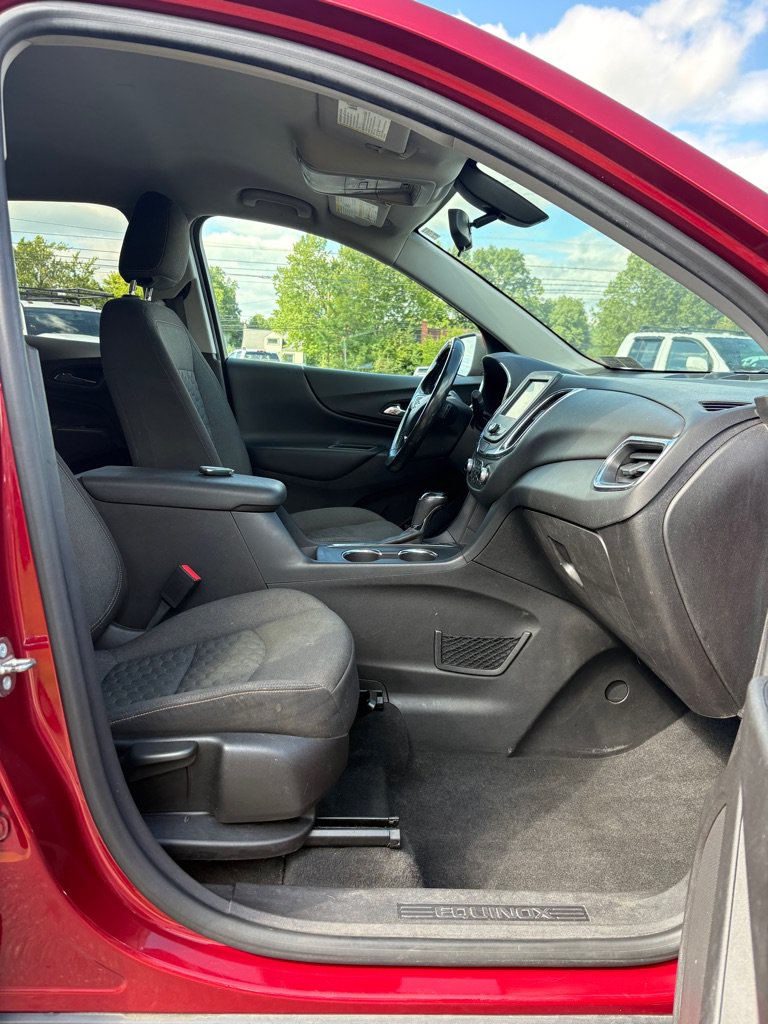 Used 2018 Chevrolet Equinox LT AWD/4WD image 11