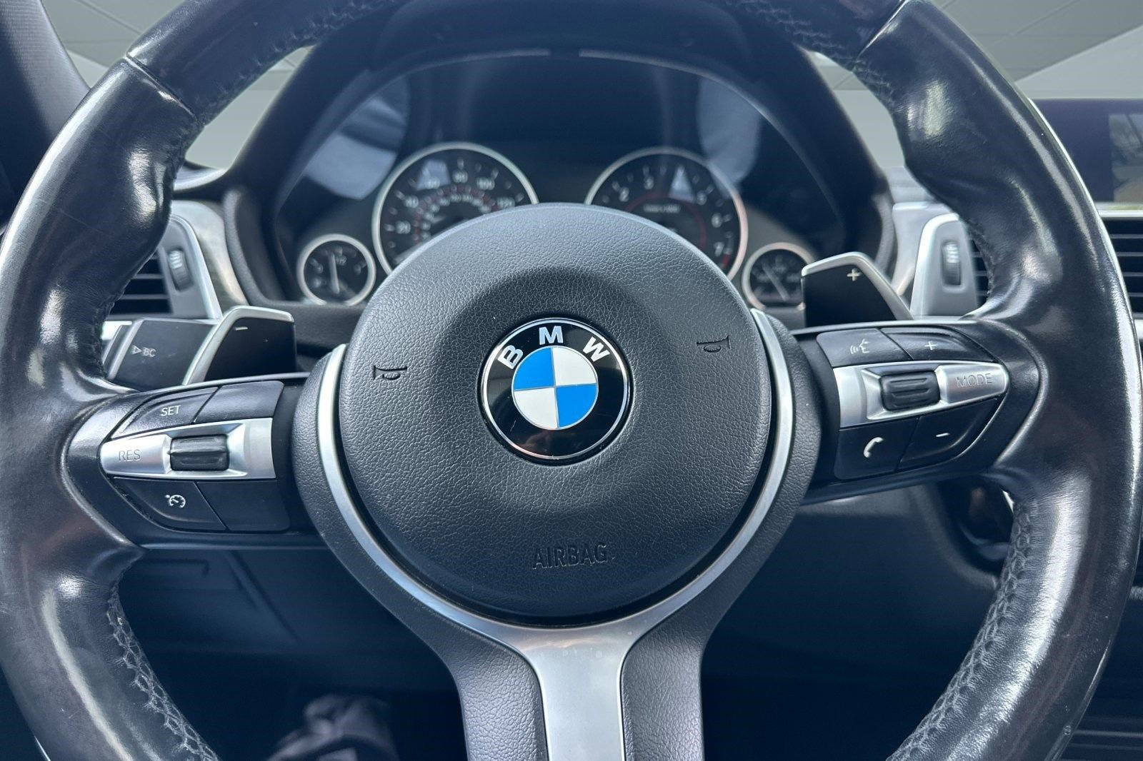 Used 2018 BMW 340i Sedan w/ Premium Package image 17