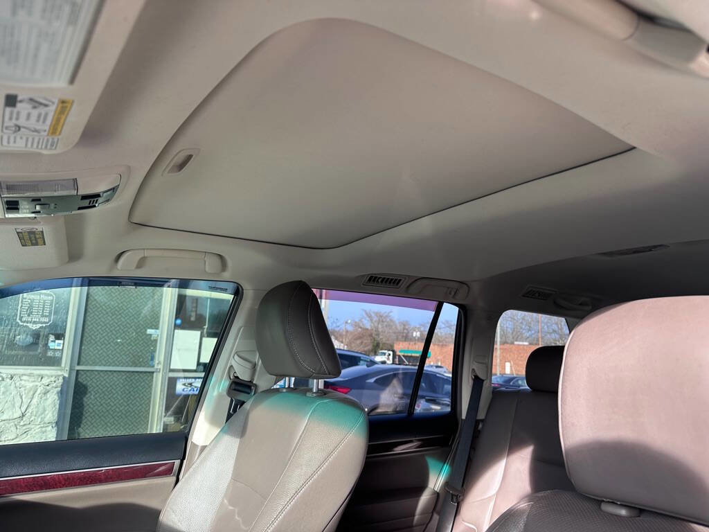 Used 2015 Lexus GX 460 w/ Premium Package image 18