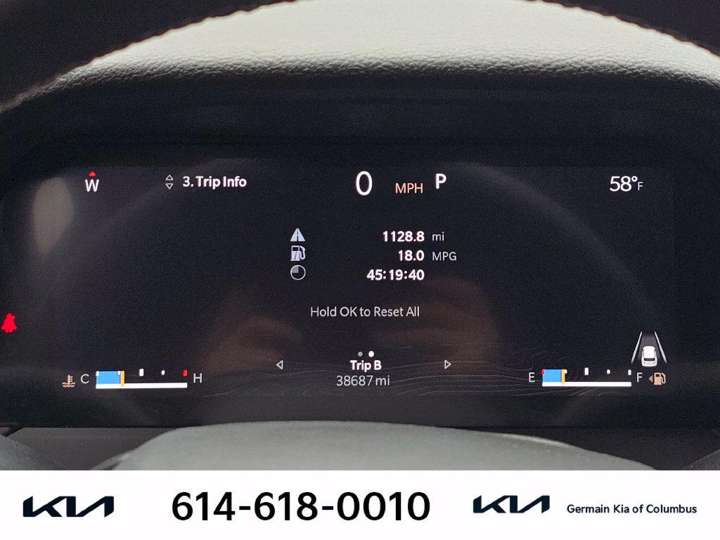 Used 2023 Jeep Grand Cherokee Laredo w/ Luxury Tech Group I AWD/4WD image 22