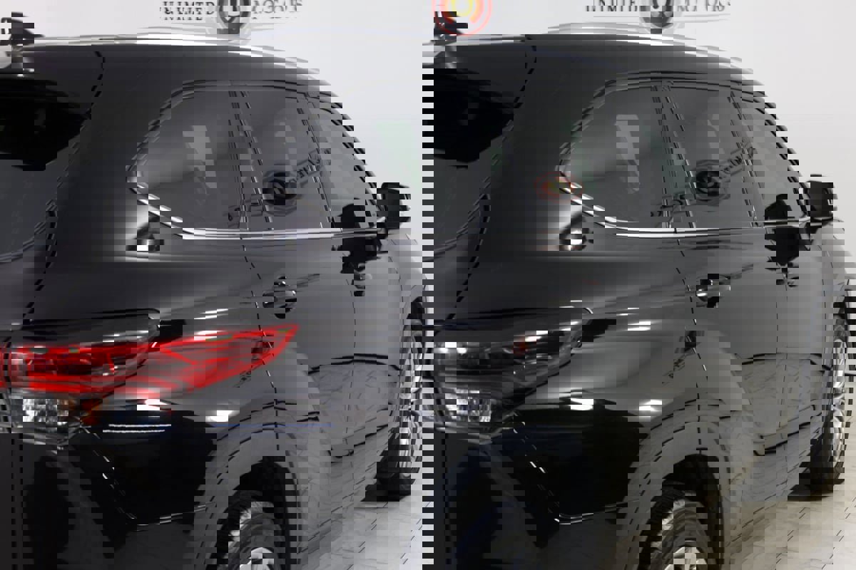 Used 2021 Toyota Highlander Platinum image 47