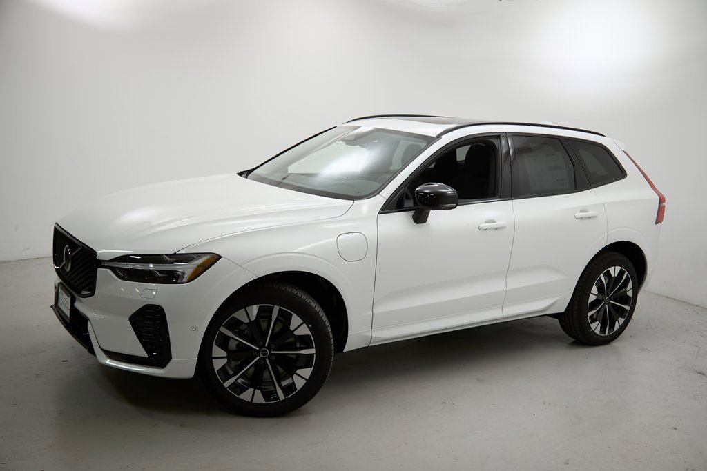 New 2026 Volvo XC60 T8 Plus w/ Climate Package image 3