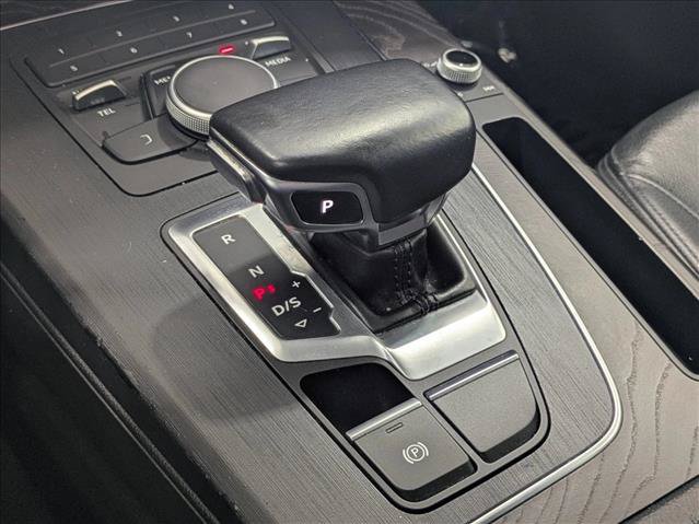 Used 2020 Audi Q5 2.0T Premium w/ Convenience Package AWD/4WD image 12