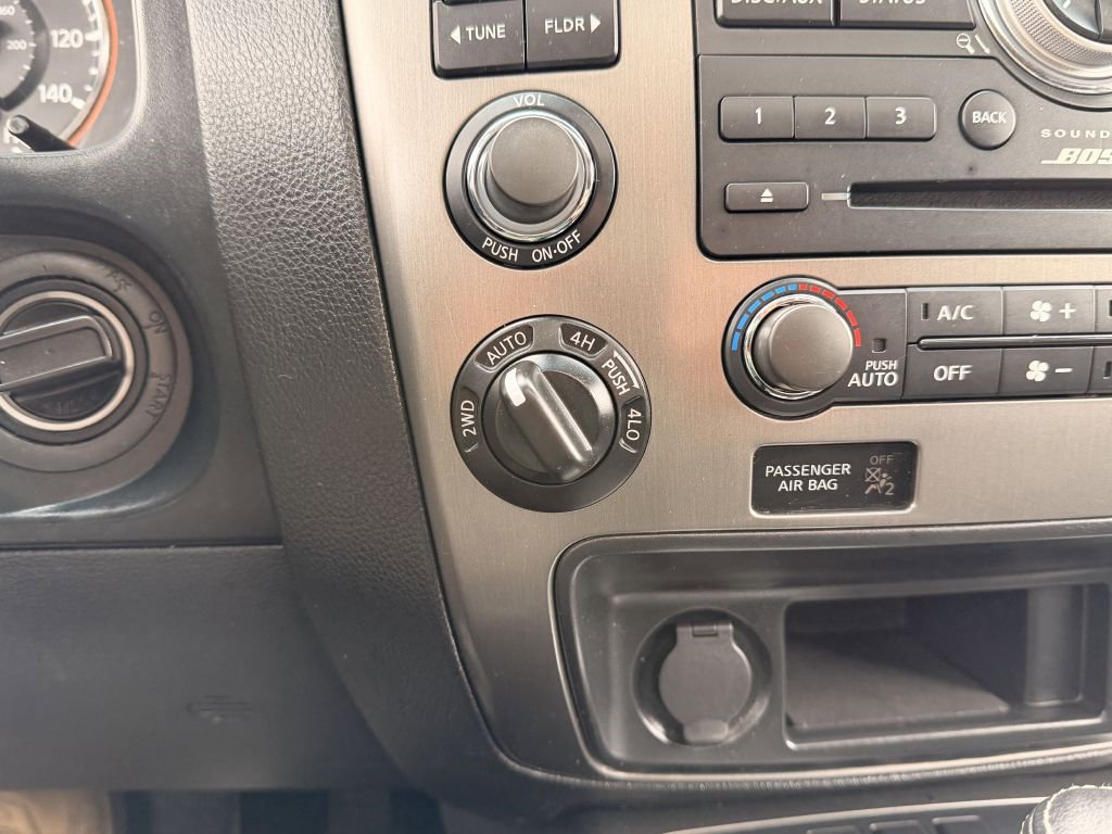 Used 2015 Nissan Armada Platinum image 30