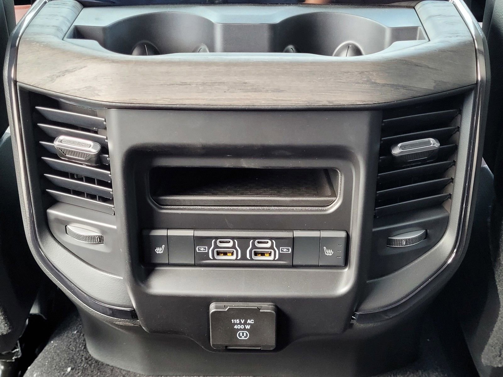 New 2026 RAM 3500 Limited AWD/4WD image 14