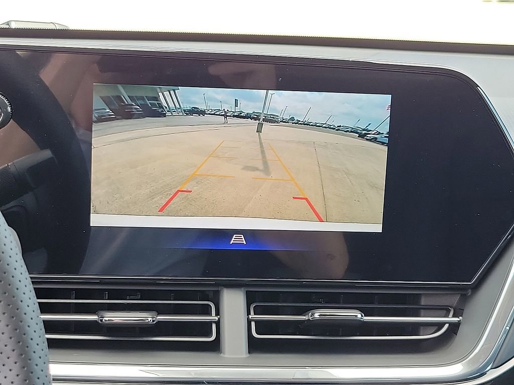 New 2026 Chevrolet Trax RS w/ Sunroof Package image 16