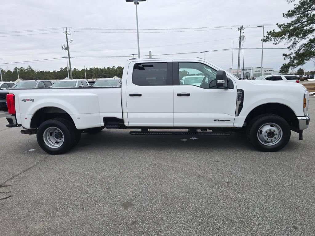 Used 2025 Ford F350 XLT image 6